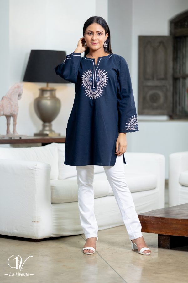 Front & Sleeve Embroidered Kurta