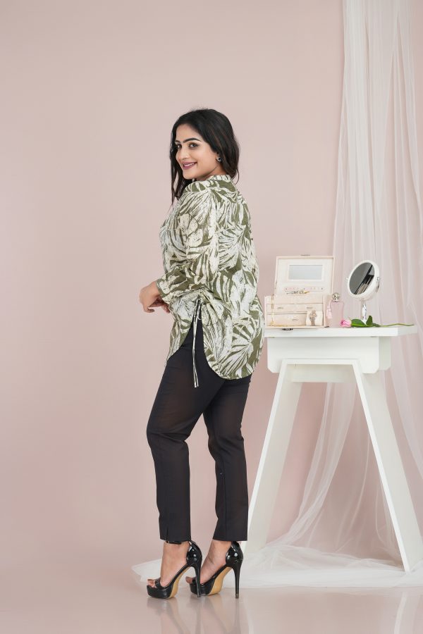 Tropical Patterned Side Ruching Detailed Button Up Shirt Top - Image 2
