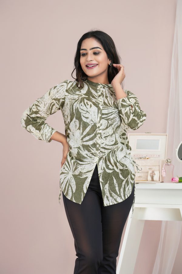 Tropical Patterned Side Ruching Detailed Button Up Shirt Top