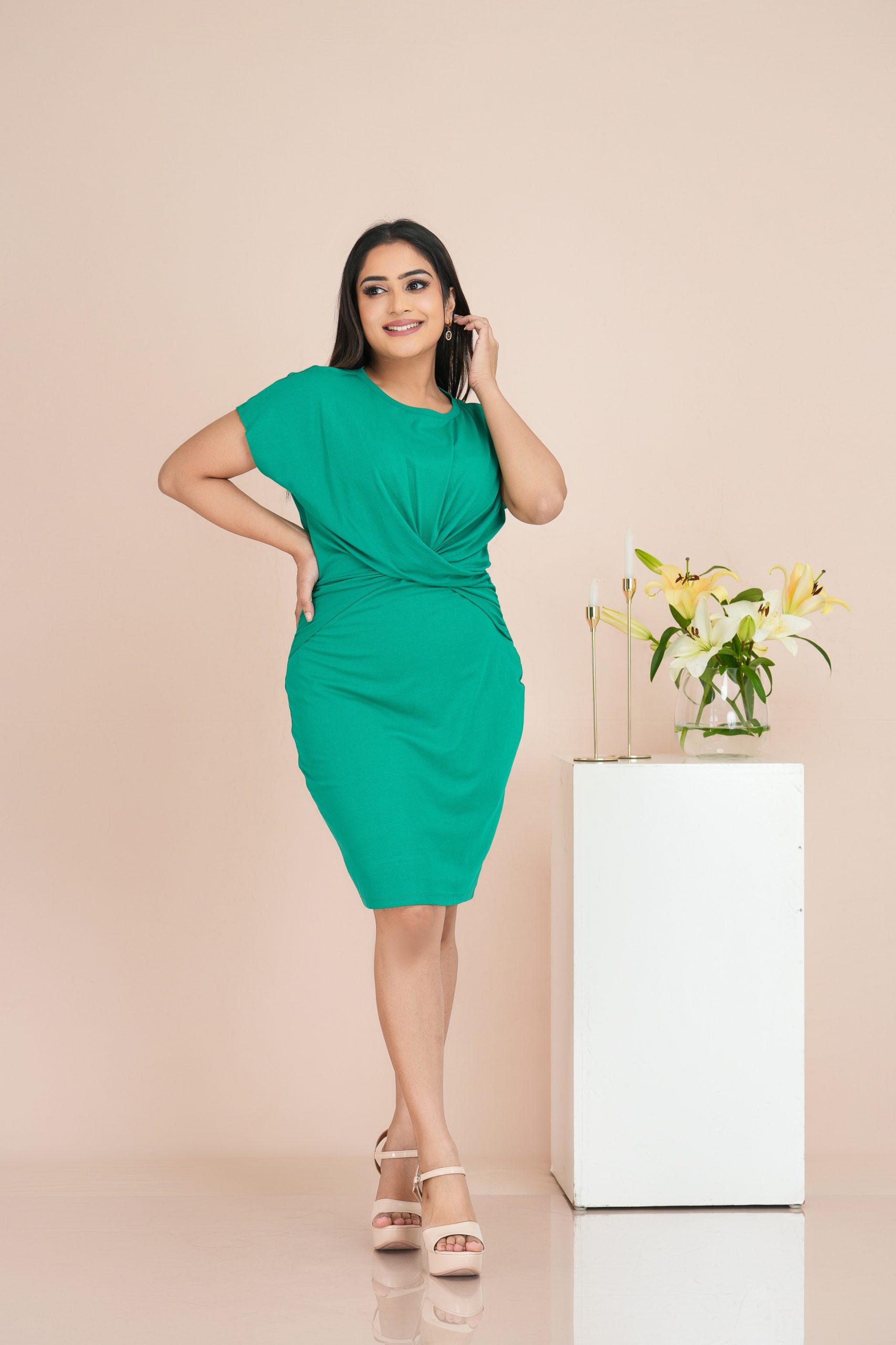 Front Twist Detailed Short Dress - Image 4