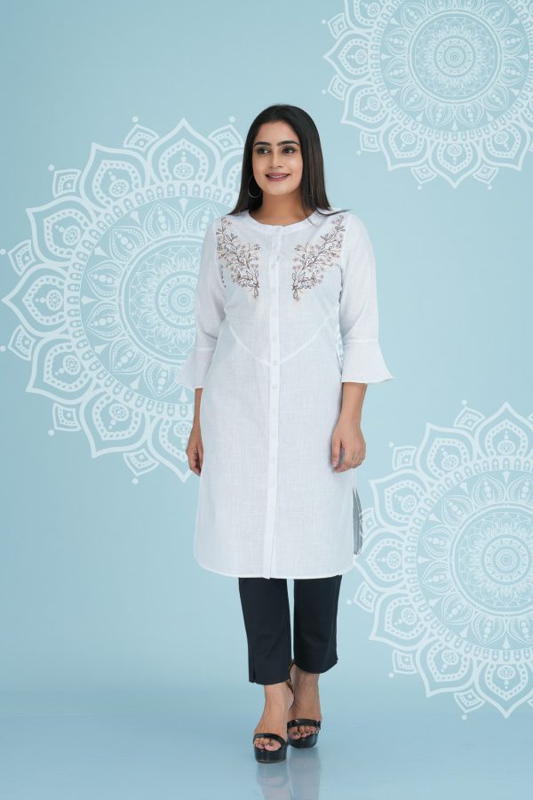 Floral embroidered button up kurta - Image 2