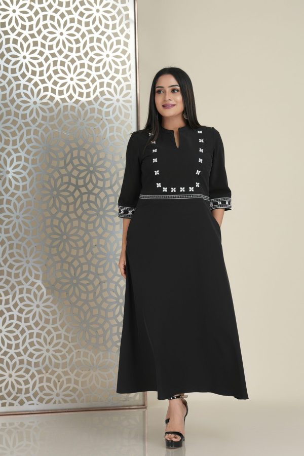 Geometric embroidered notch necked maxi dress - Image 2