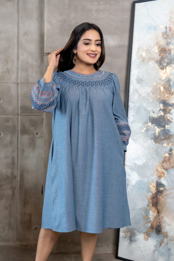 Embroidered Loose Fit Short Dress - Image 5