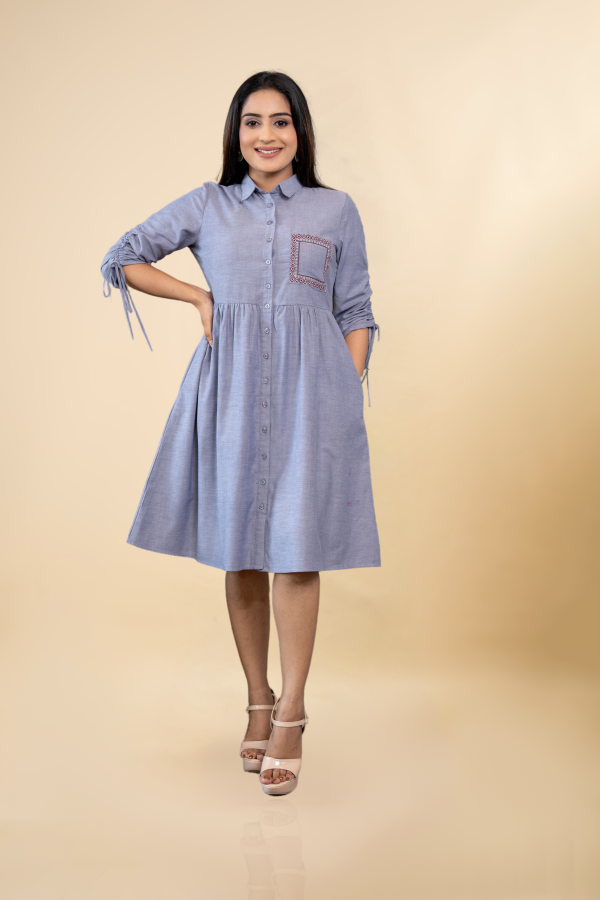 Pocket Embroidered Ruched Sleeved Short Dress