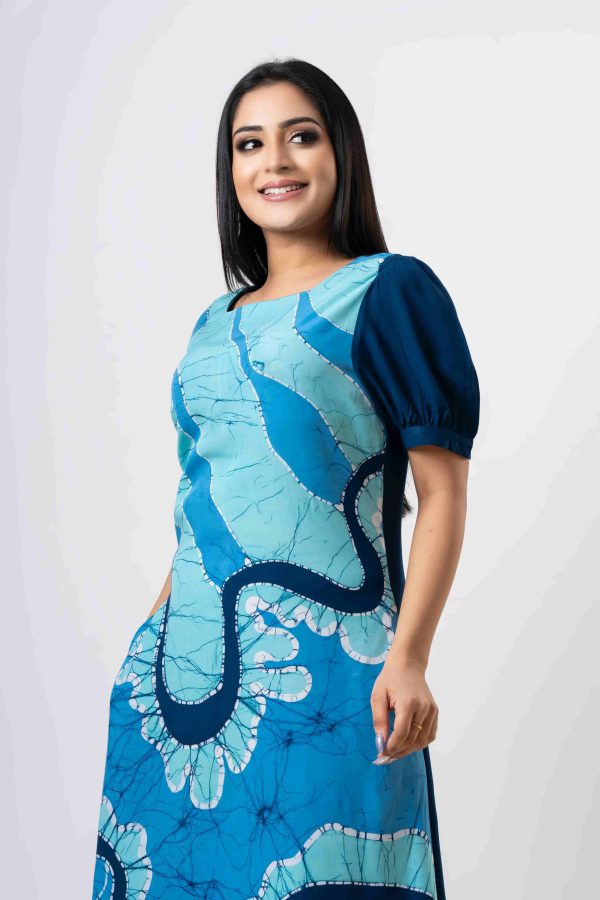 Abstract printed puff sleeved batik maxi dress - Image 3
