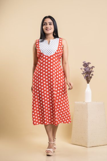Contrast Detailed Sleeveless Polka Dot Dress