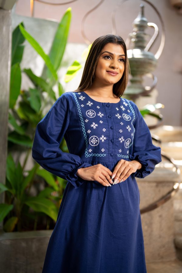 Geometric Embroidered Jewel Necked Maxi Dress - Image 6