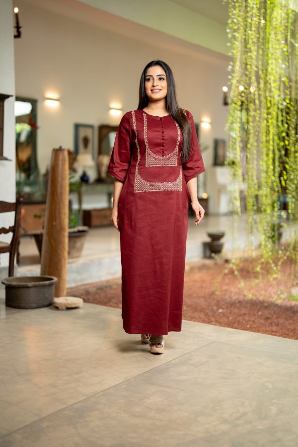 Front Embroidered Button Detailed Maxi Dress - Image 2