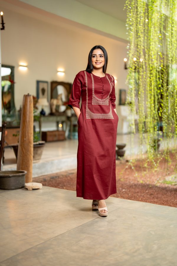 Front Embroidered Button Detailed Maxi Dress - Image 3