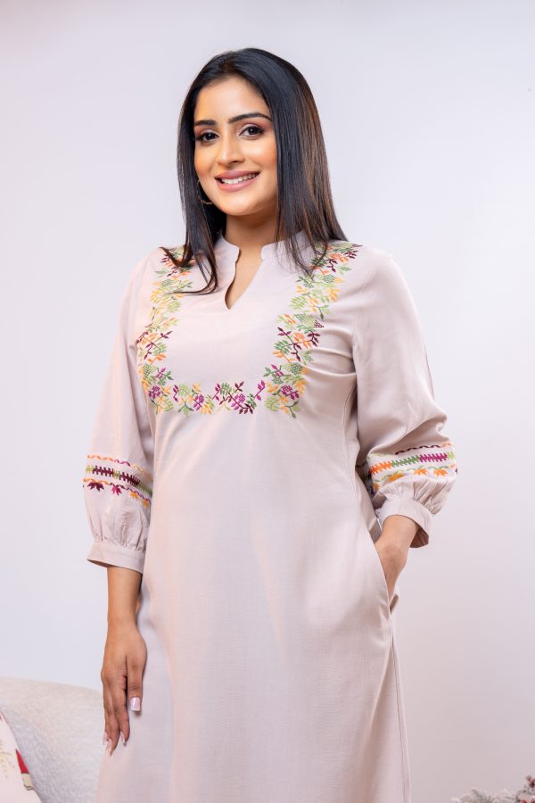 Front and Sleeve Embroidered Midi Dress - Image 5