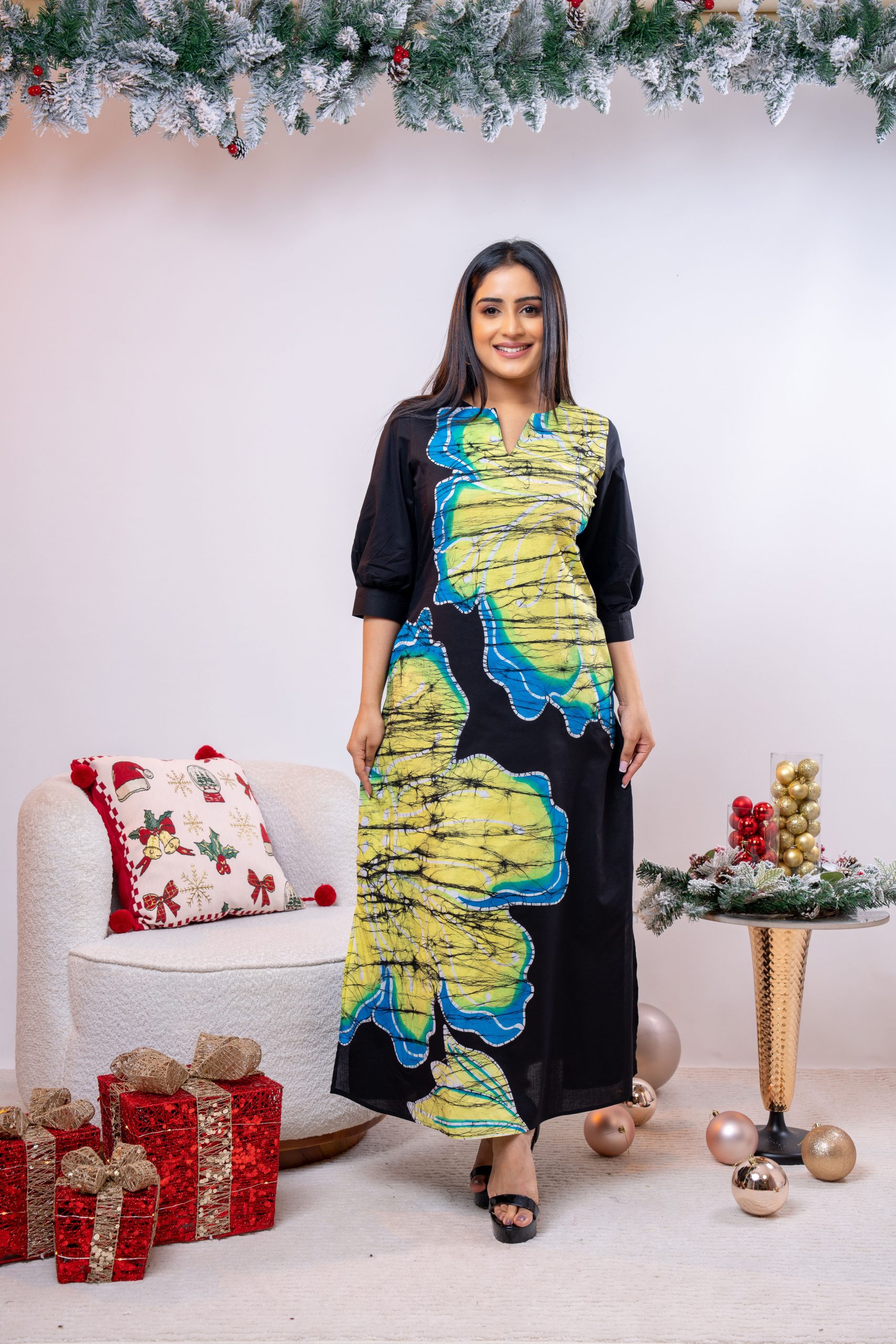 Abstract Floral Patterned Batik Maxi Dress