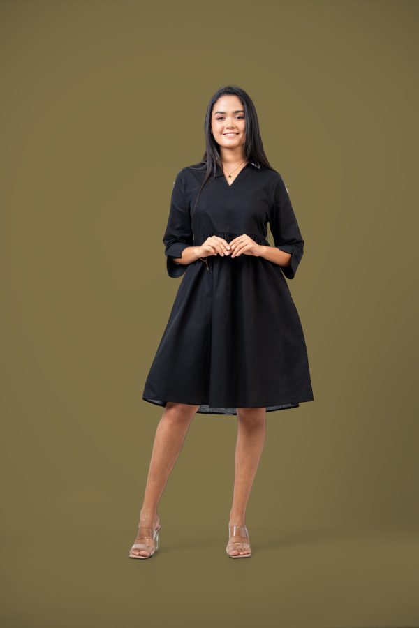 Collar Contrast Embroidered Short Dress - Image 4