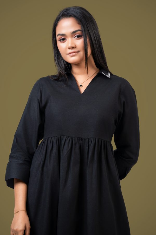 Collar Contrast Embroidered Short Dress