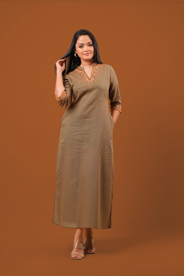 V Neck Embroidered Maxi Dress - Image 3