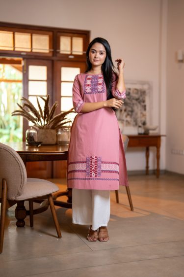 Geometric Embroidery Detailed Kurta Top