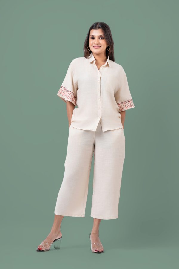 Loose Fitted Shirt and Three-Quarter Pants Set - Image 3