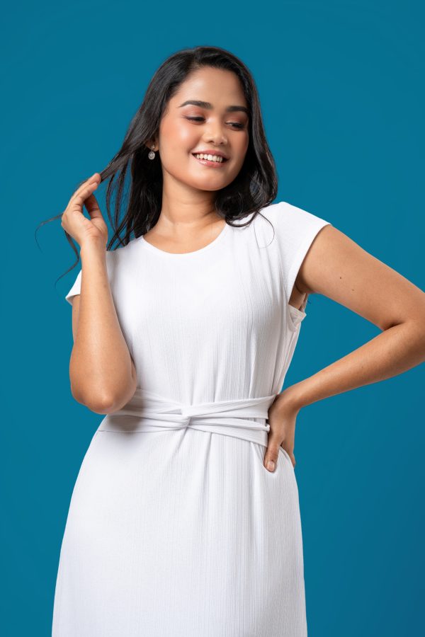 Waist Twist detail Cap Sleeved Midi Dress - Image 2