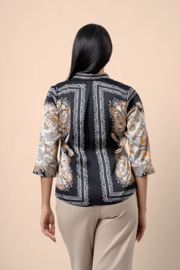 Floral Motif Patterned Short Blouse - Image 5