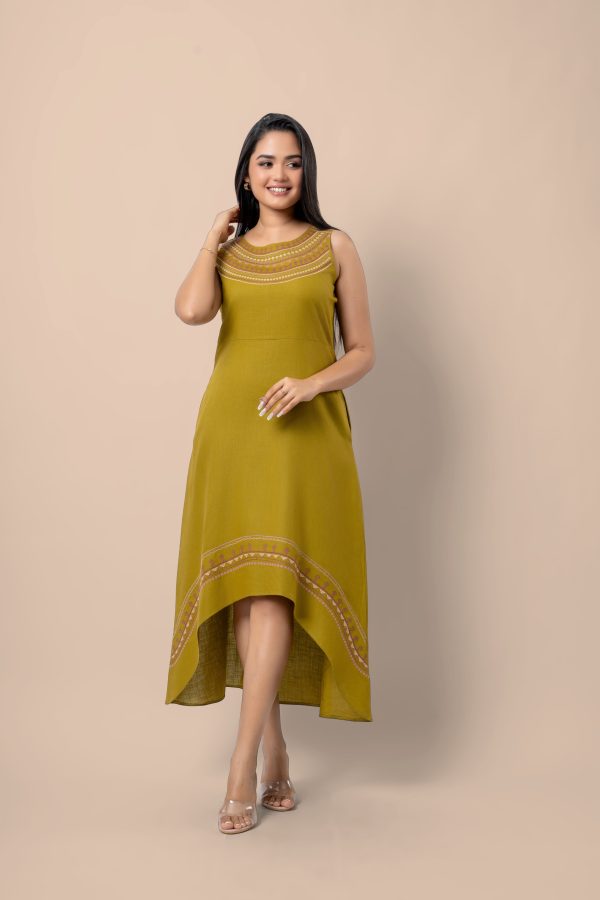 Embroidered Sleeveless High-Low Maxi Dress - Image 3