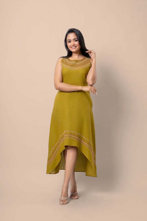 Embroidered Sleeveless High-Low Maxi Dress - Image 4
