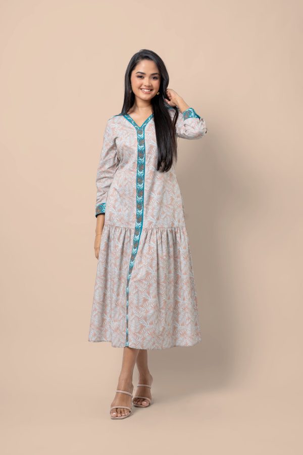 Embroidery Detail Tiered Colourblock Maxi Dress - Image 2