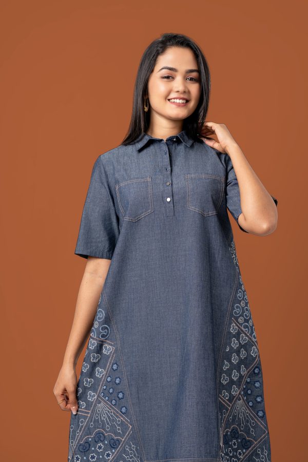 Embroidery Detail Collared Short Dress - Image 6