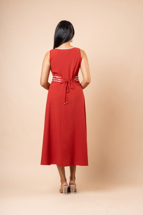 Sleeveless Embroidered Midi Dress - Image 4