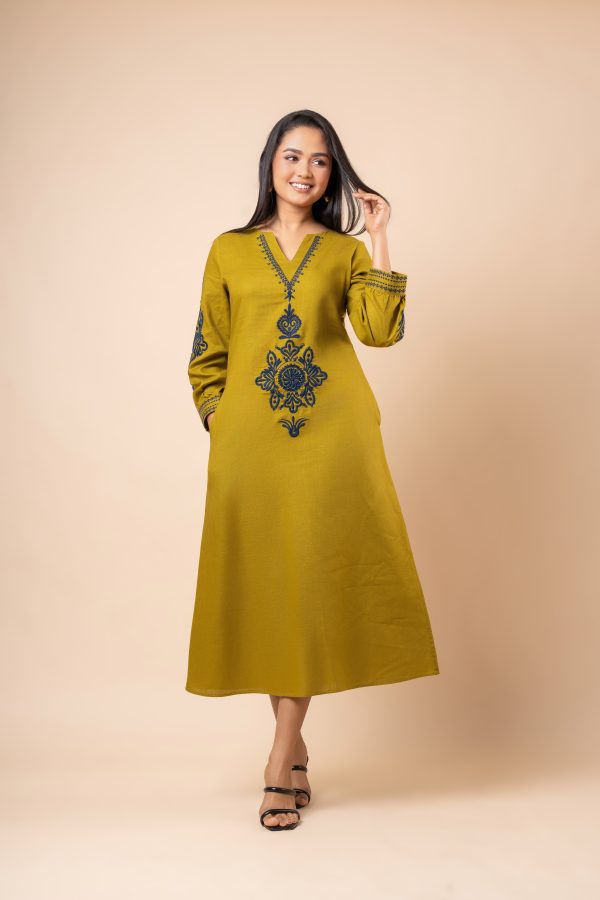 Embellishment Detail Embroidered Midi Dress - Image 4