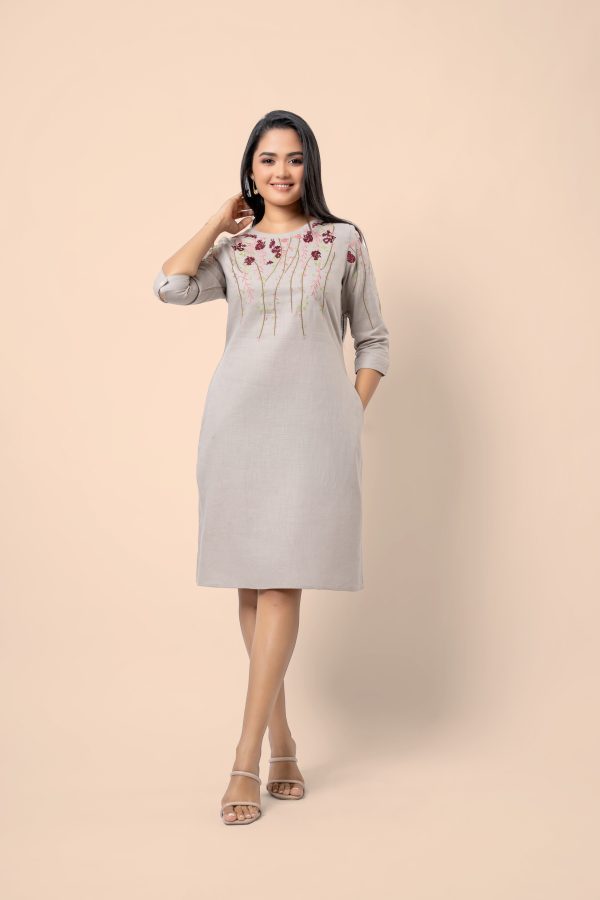 Floral Embroidery Detail Short Dress - Image 3