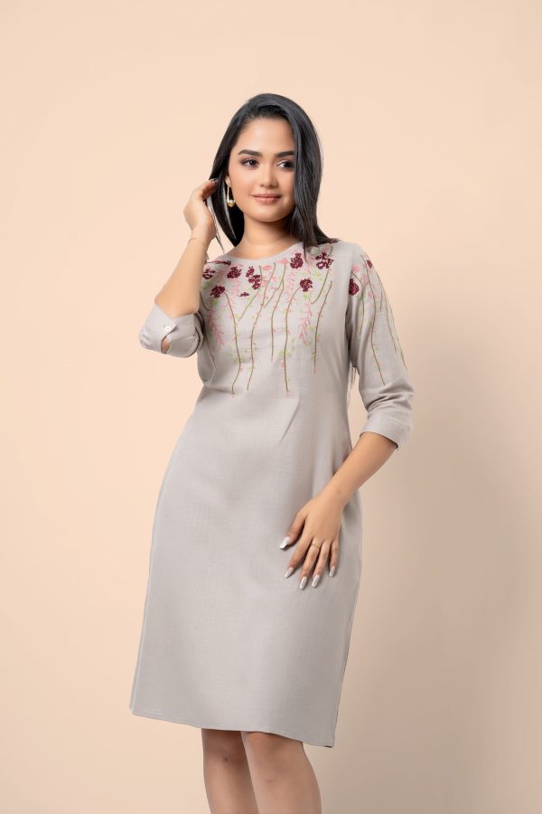 Floral Embroidery Detail Short Dress - Image 2