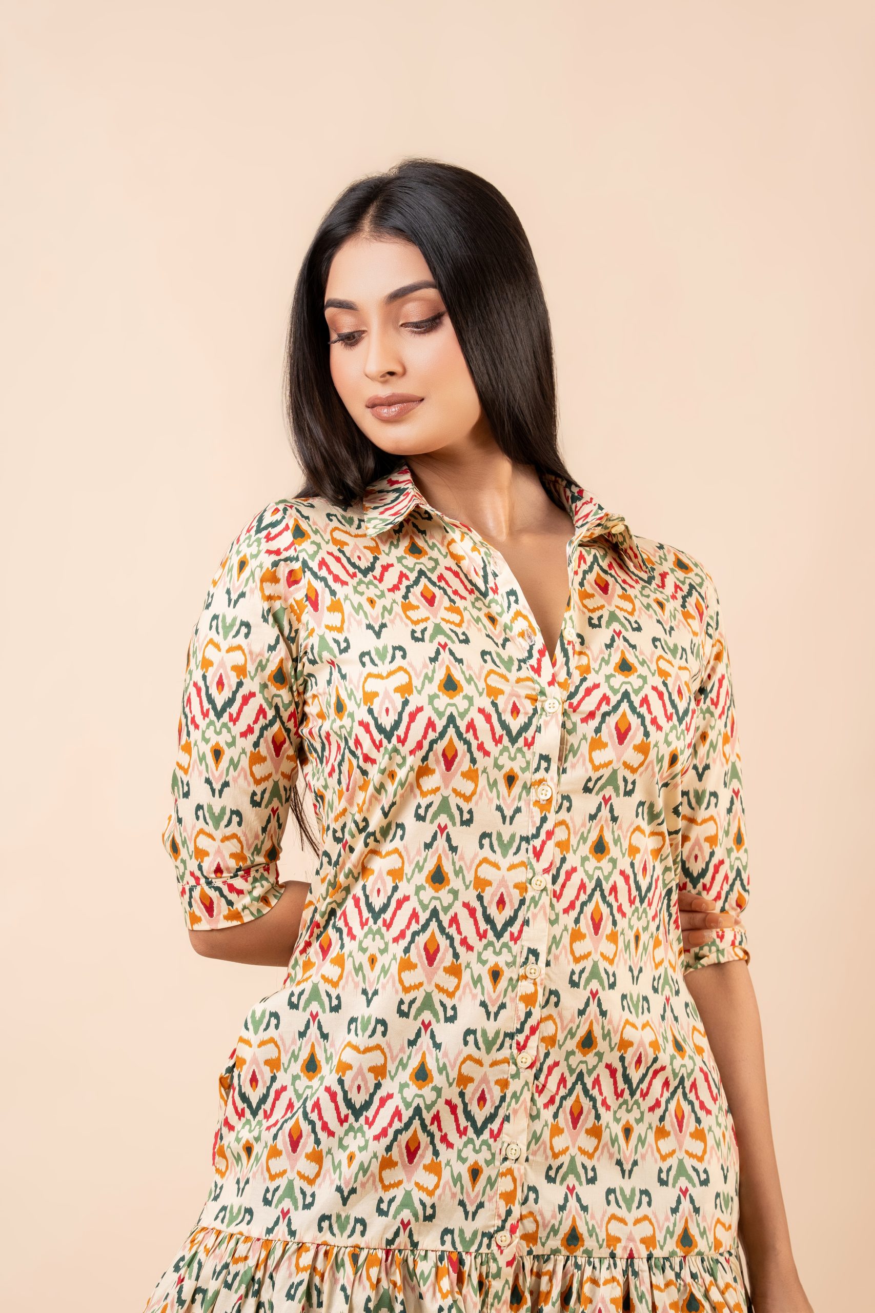 Abstract Patterned Tiered Short Shirt Dress - Image 5