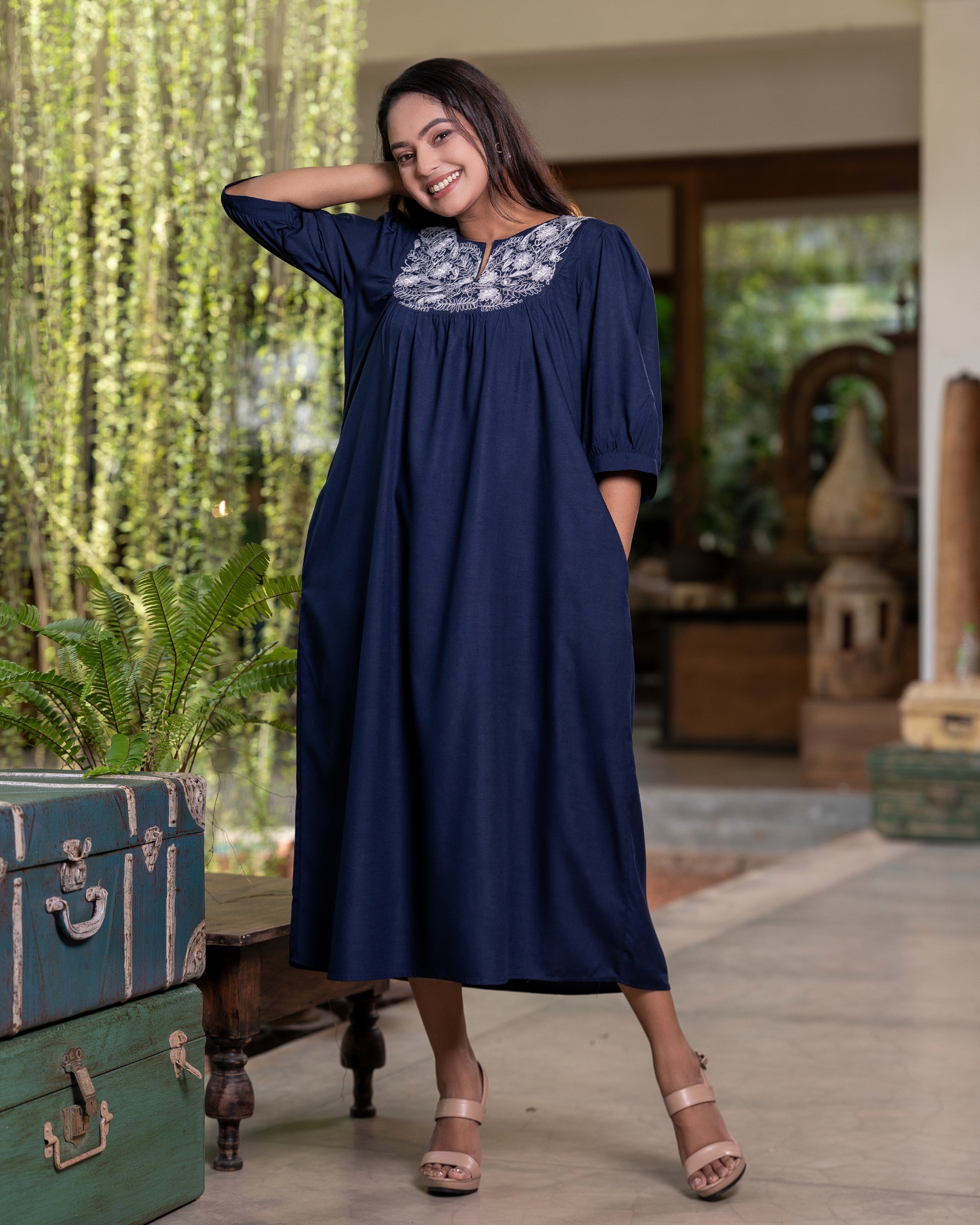 Yoke Embroidery Detail Midi Dress - Image 3