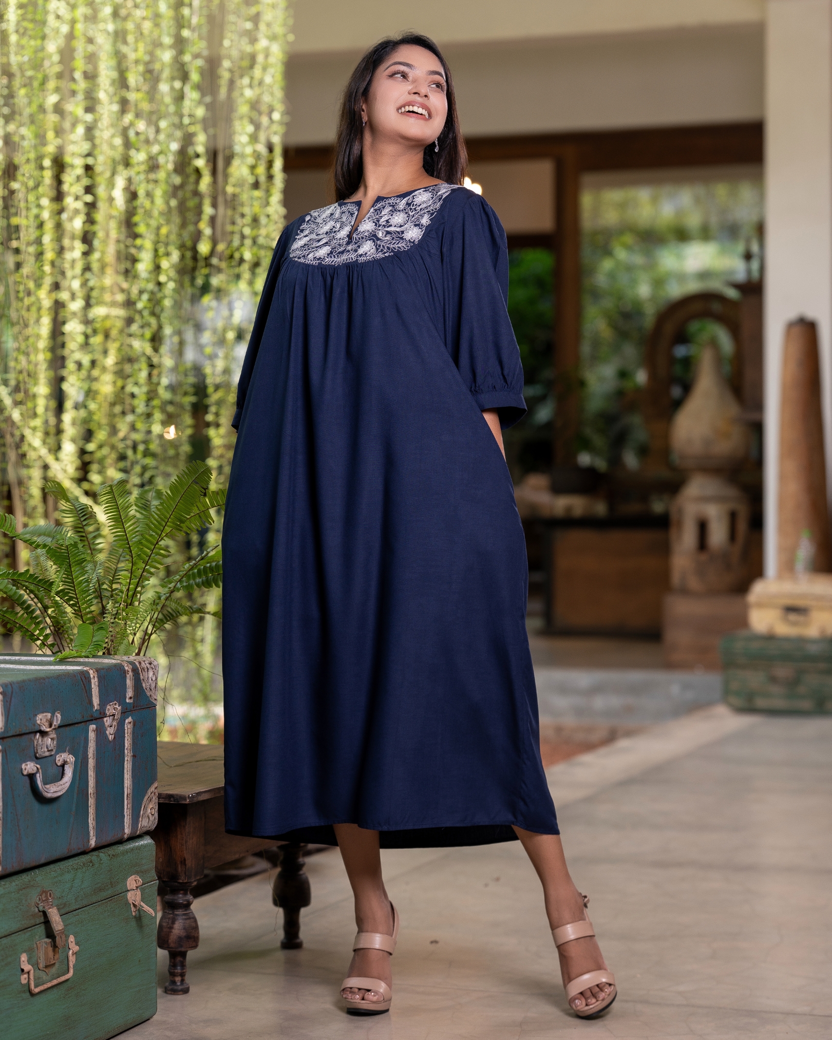 Yoke Embroidery Detail Midi Dress - Image 2