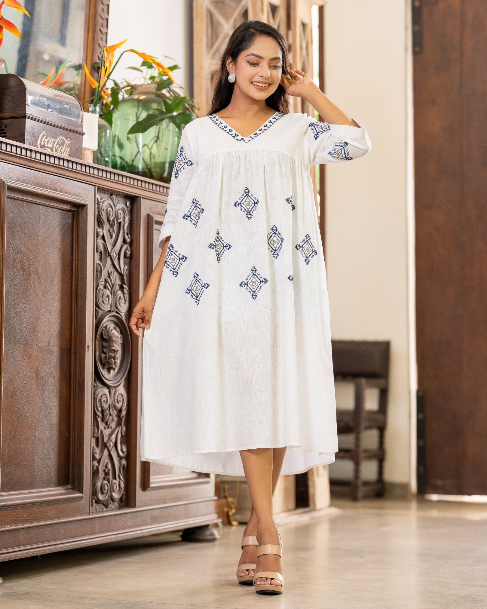 Embroidery Detail V-Neck Midi Dress