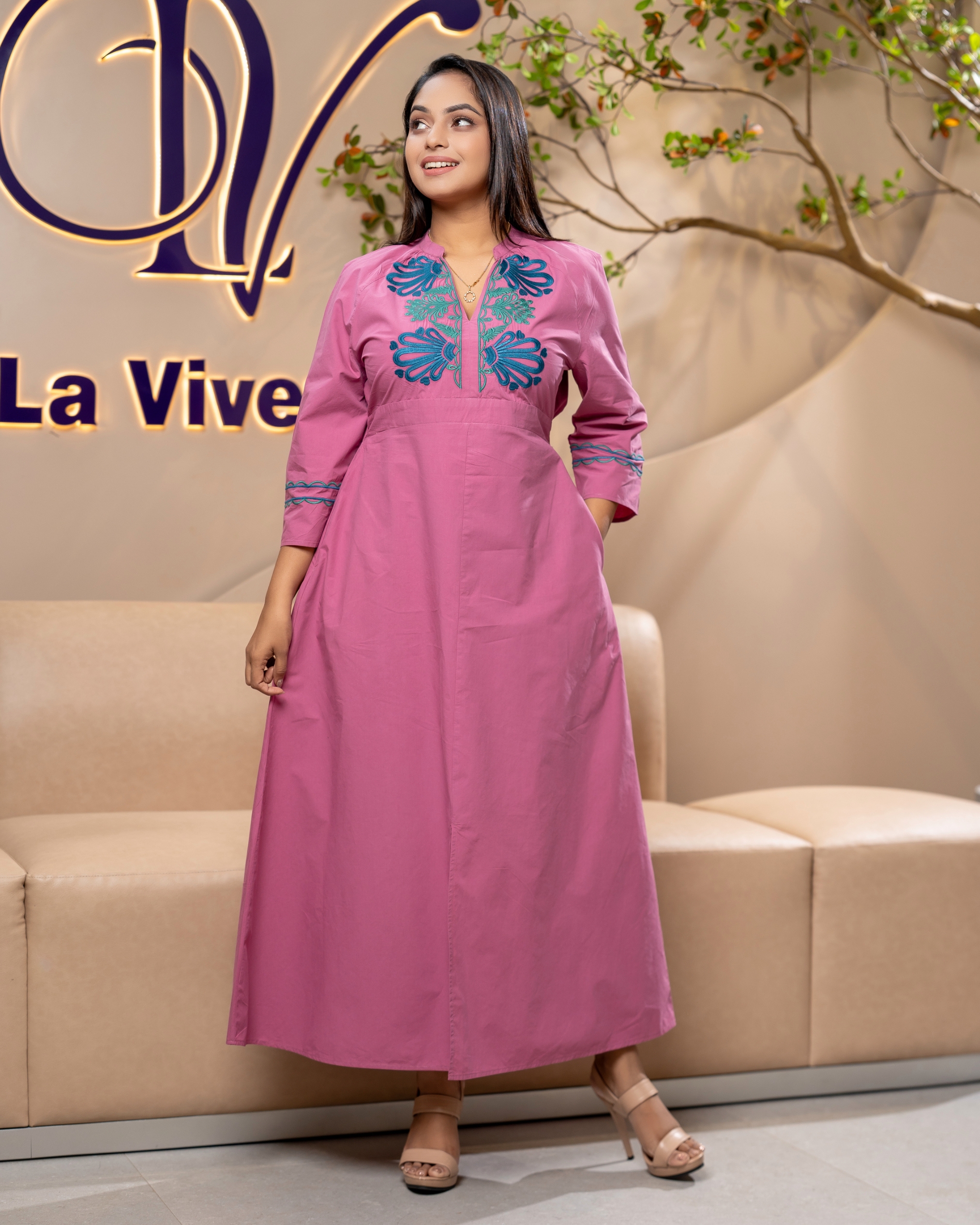 V-Neck Embroidery Detail Maxi Dress - Image 2