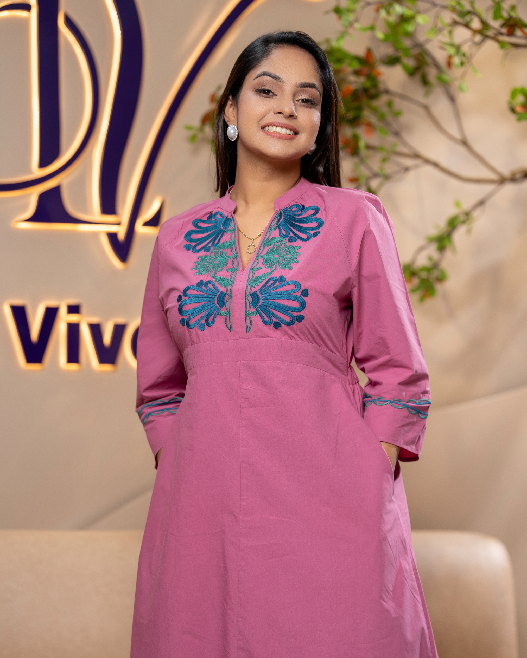 V-Neck Embroidery Detail Maxi Dress - Image 4