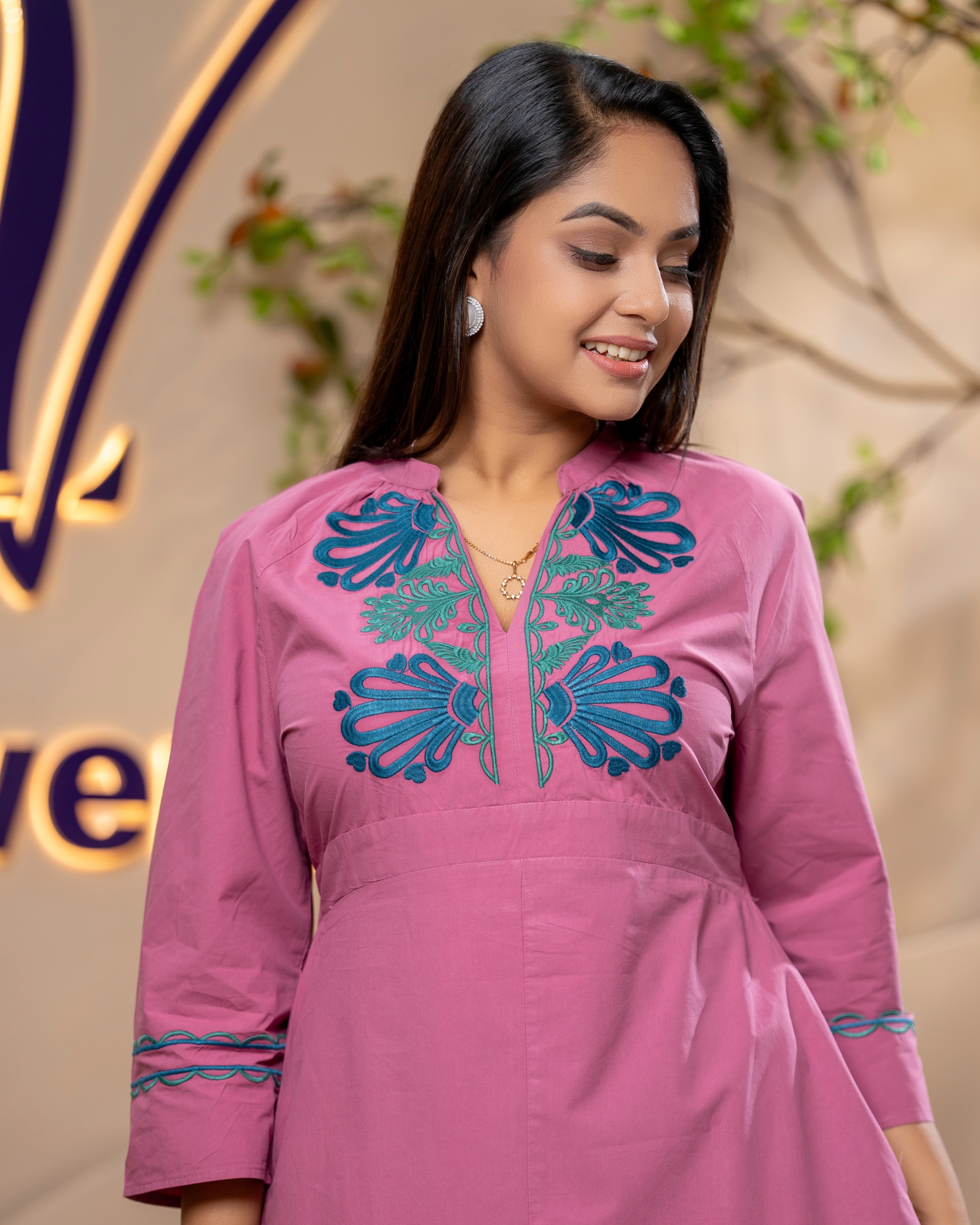 V-Neck Embroidery Detail Maxi Dress - Image 5