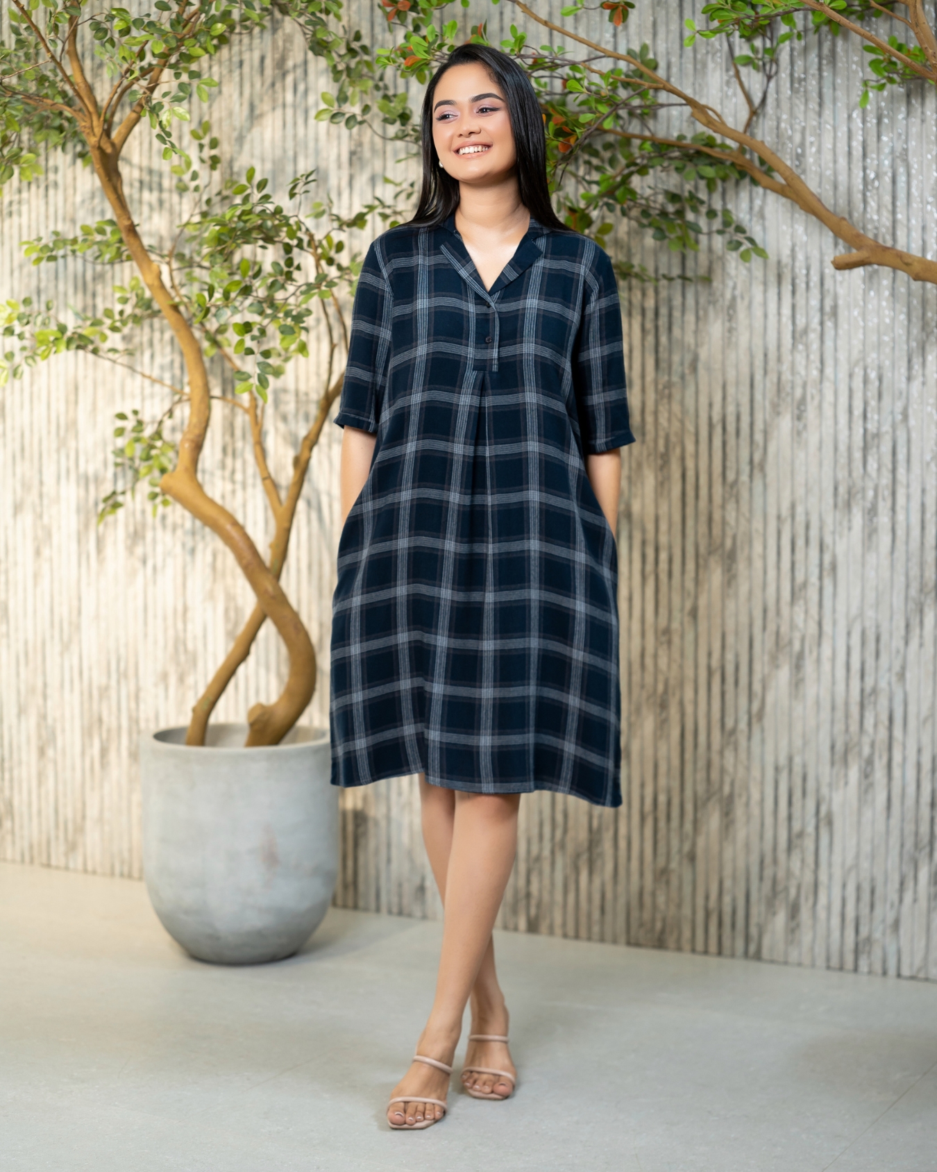 Plaid Patterned Loose Fit Lapel Collared Short Dress - Image 5