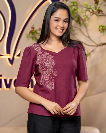 Embroidered Sweetheart Neckline Blouse