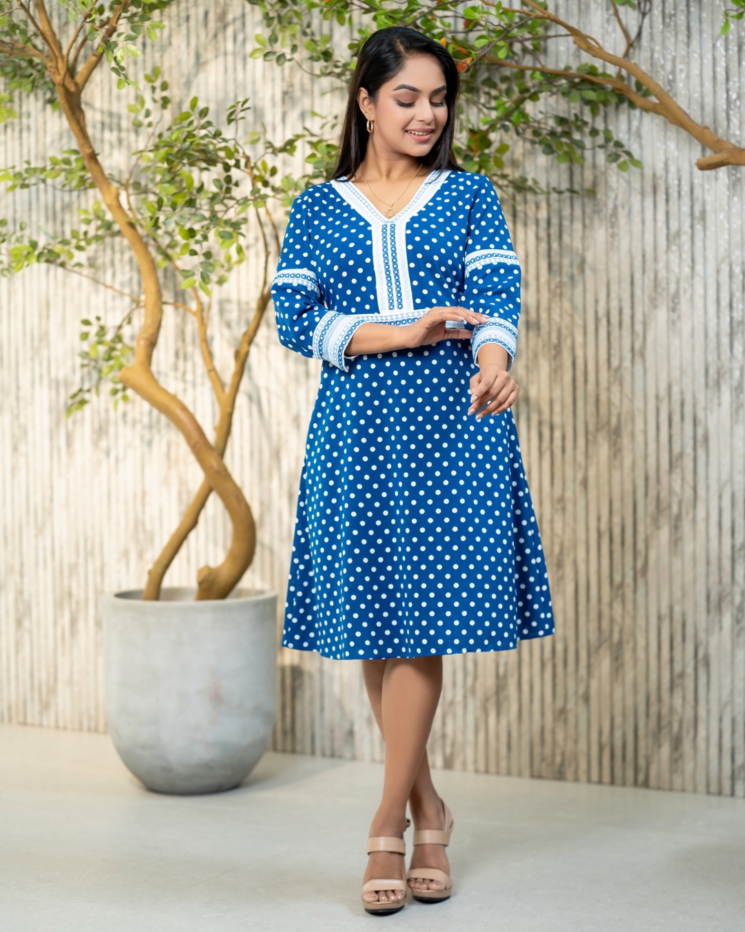 Polka Dot patterned Contrast Embroidery Short Dress - Image 5