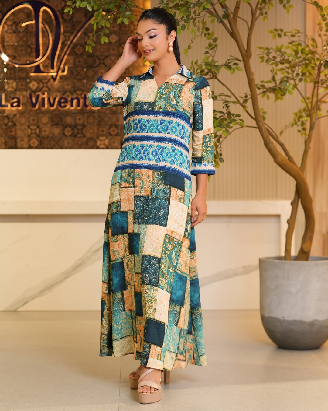 Paisley Patterned Collared Maxi Dress - Image 4