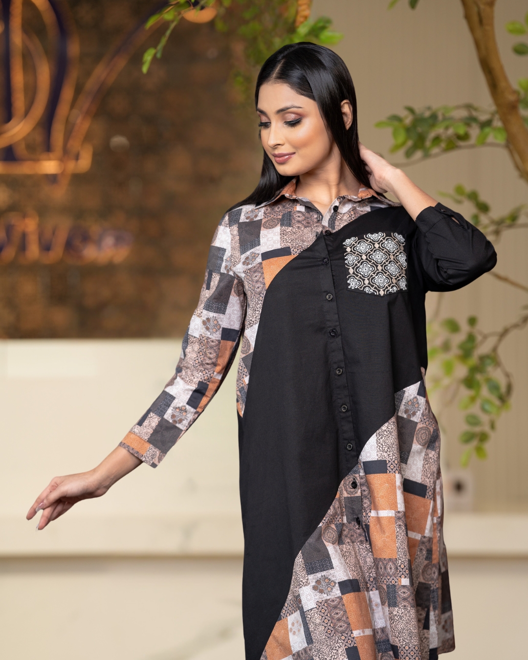 Pocket Embroidery Detail Colourblock Short Shirt Dress - Image 3