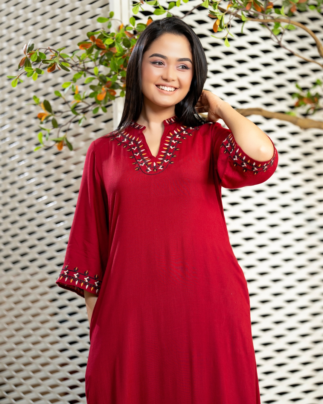 Embroidery Detail Bell Sleeve Midi Dress - Image 2