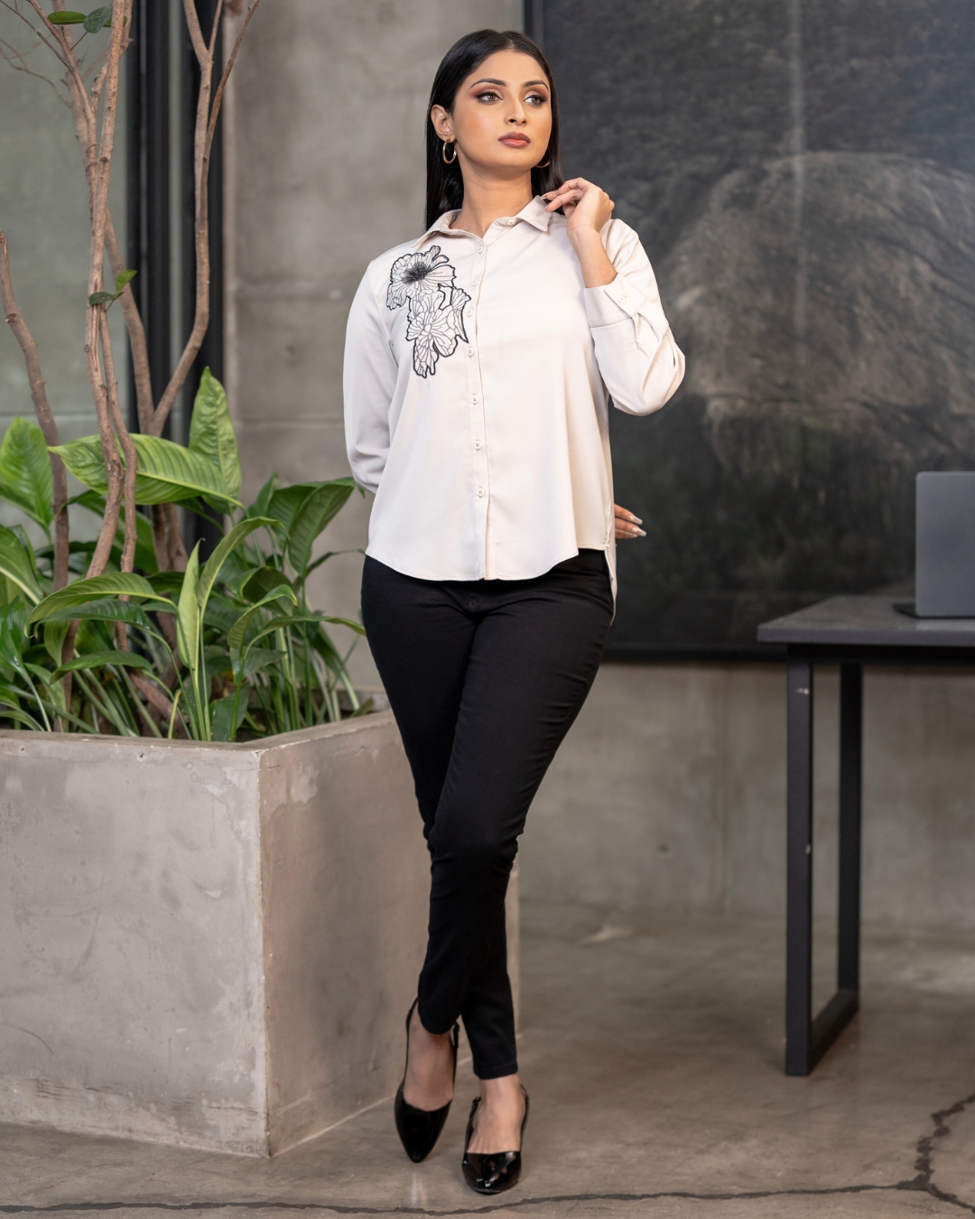 Floral Embroidery Detail Shirt Blouse - Image 4