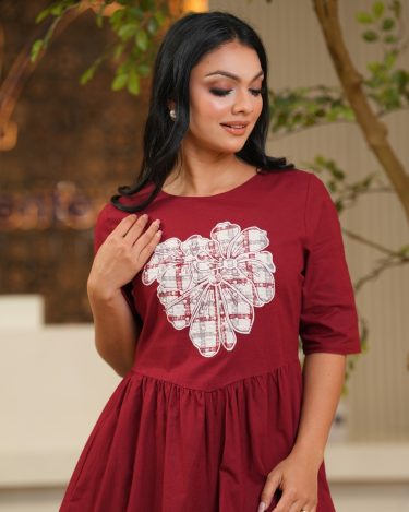 Applique and Pearl Work Detail V-Waist Short Dress